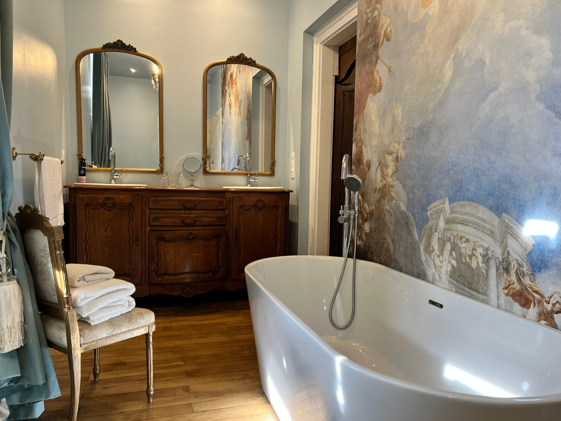 La Chambre Bastié — en-suite bathroom with freestanding bath