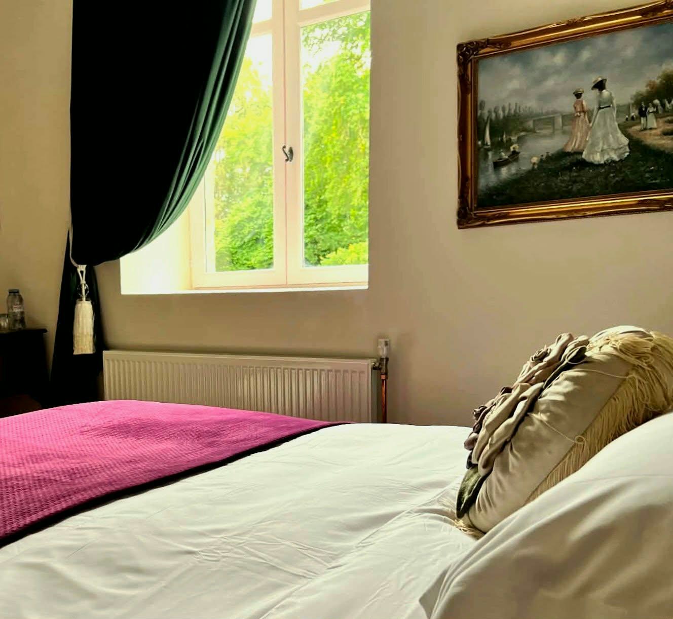 La Chambre Valadon — garden view and bed detail